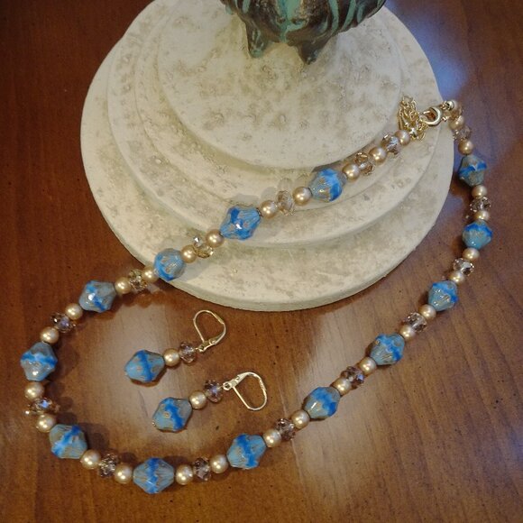 Handmade necklace/earring set with sky-blue Czech bicones and Austrian crystals - Picture 5 of 8